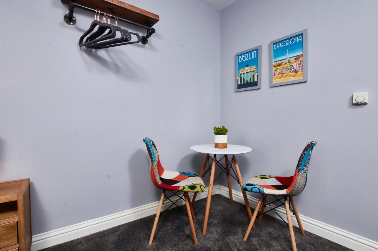 Delven House, Apartment 5 - Self Check-In, Self-Catering Serviced Apartment For East Midlands Airport 达宁顿堡 外观 照片